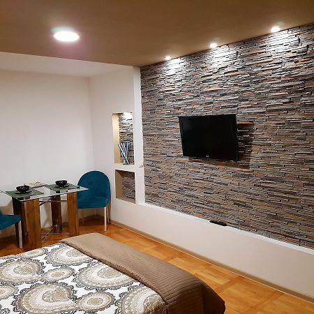 Woodstone Apartment Ploeszti Zewnętrze zdjęcie