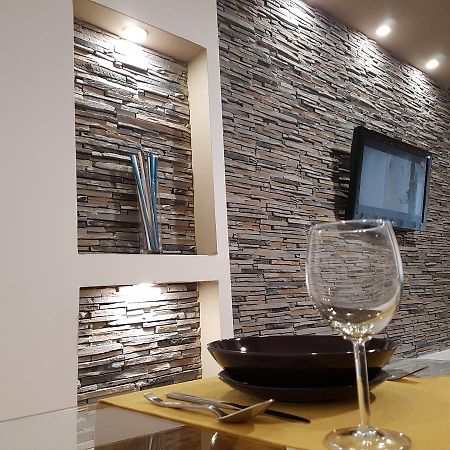 Woodstone Apartment Ploeszti Zewnętrze zdjęcie