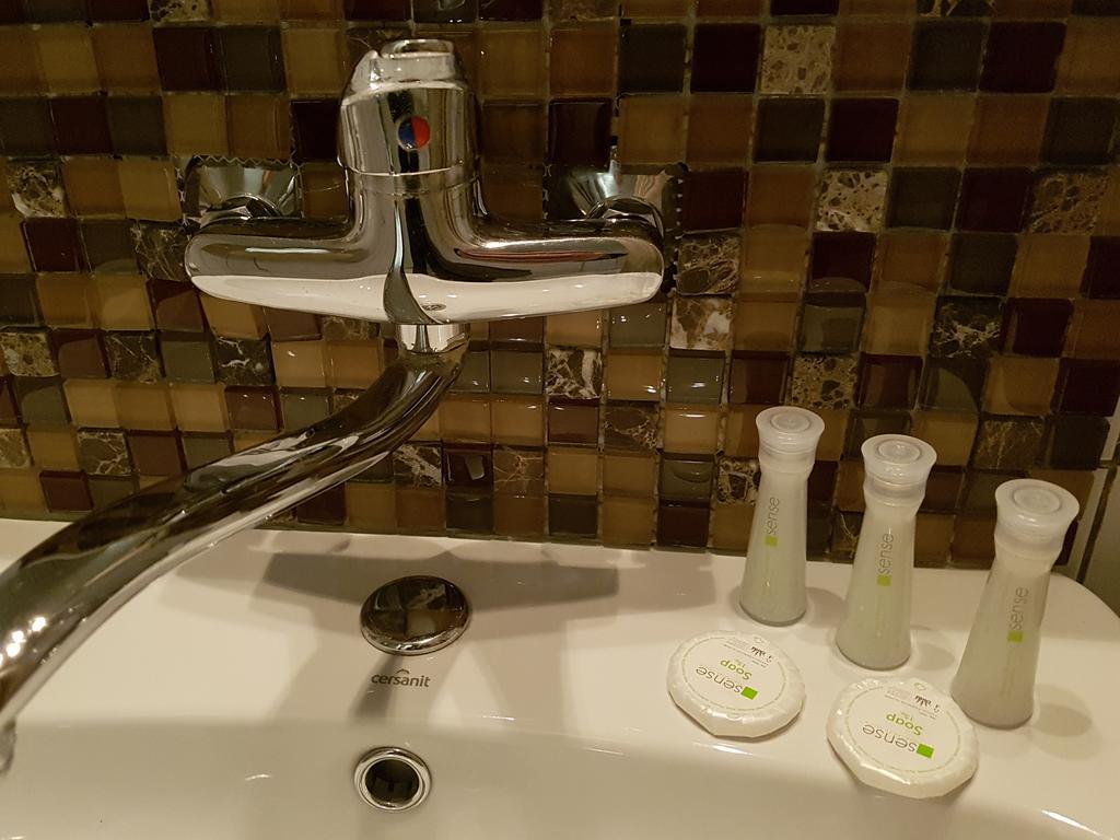 Woodstone Apartment Ploeszti Zewnętrze zdjęcie