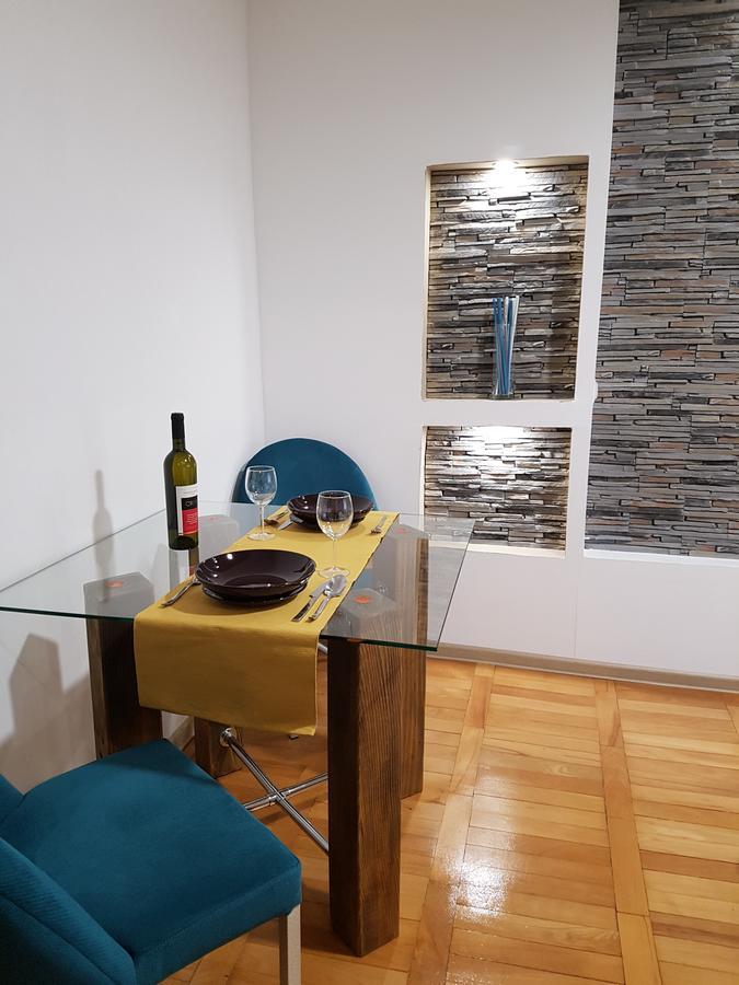 Woodstone Apartment Ploeszti Zewnętrze zdjęcie