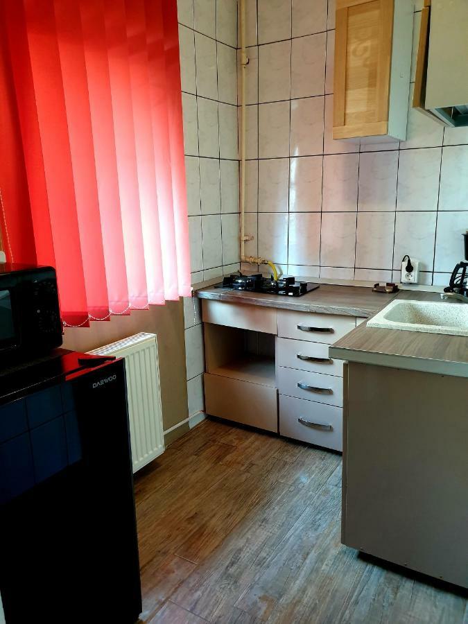 Woodstone Apartment Ploeszti Zewnętrze zdjęcie